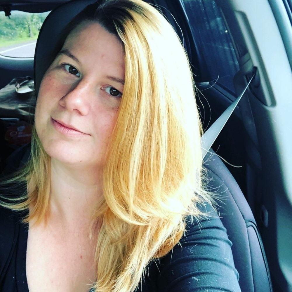 Meet your Posher, Danielle